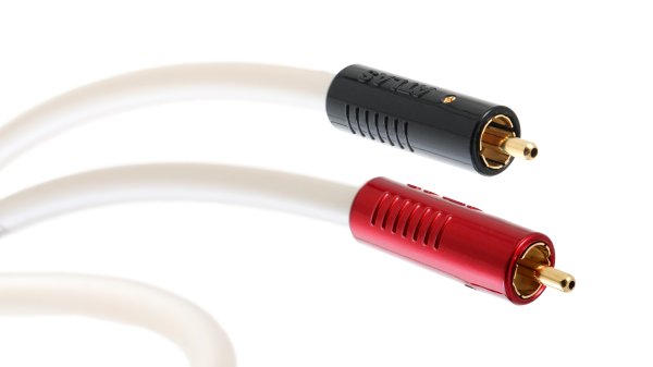 Atlas Element Achromatic RCA - 1M