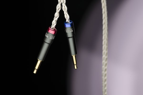 Meze mono 3.5 mm to 3.5 mm silver plated PCUHD cable - 4.2 ft