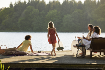 Lite-up PLAY - Petroleum