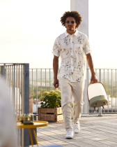 Lite-up PLAY - Petroleum