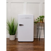 Magic Chef 3.2 cu. ft. Retro Mini Refrigerator without Freezer - White