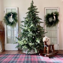 Fraser Hill Farm 6.5 ft. Foxtail Pine Artificial Christmas Tree, No Lights - Green